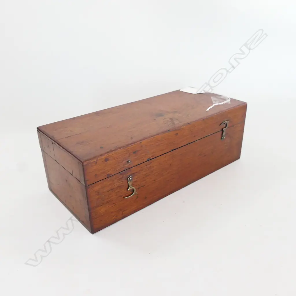 BRASS MONOCULAR COMPOUND MICROSCOPE, PROBABLY FRENCH, IN MAHOG BOX Image 1++
